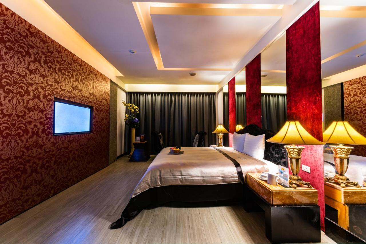 Liti Motel Taichung Extérieur photo