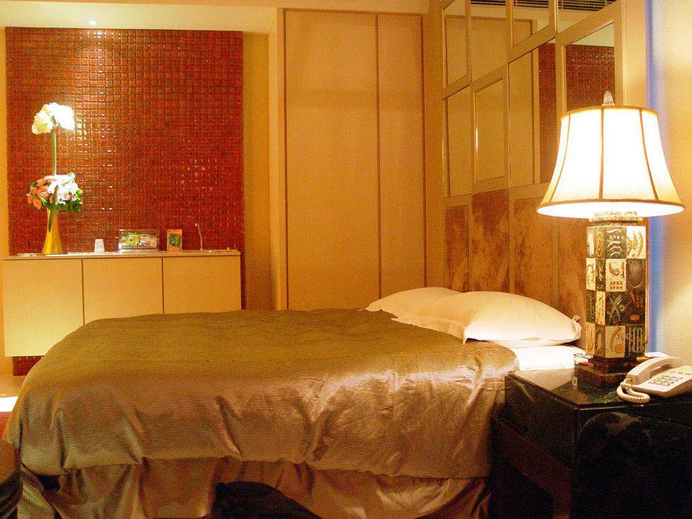 Liti Motel Taichung Extérieur photo