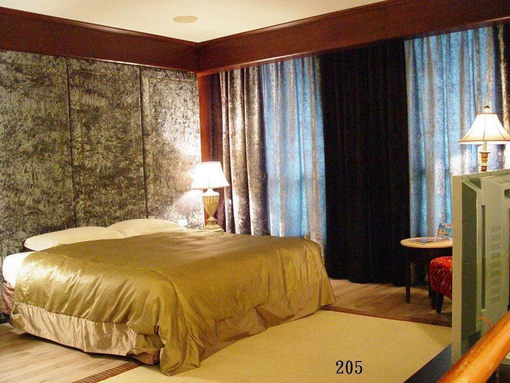 Liti Motel Taichung Extérieur photo