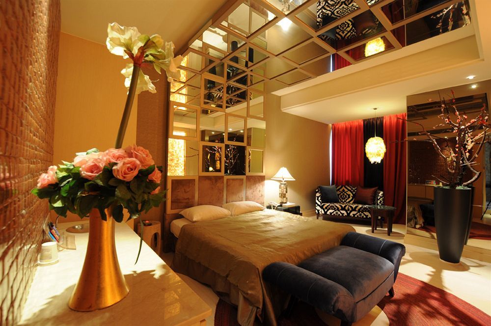Liti Motel Taichung Extérieur photo