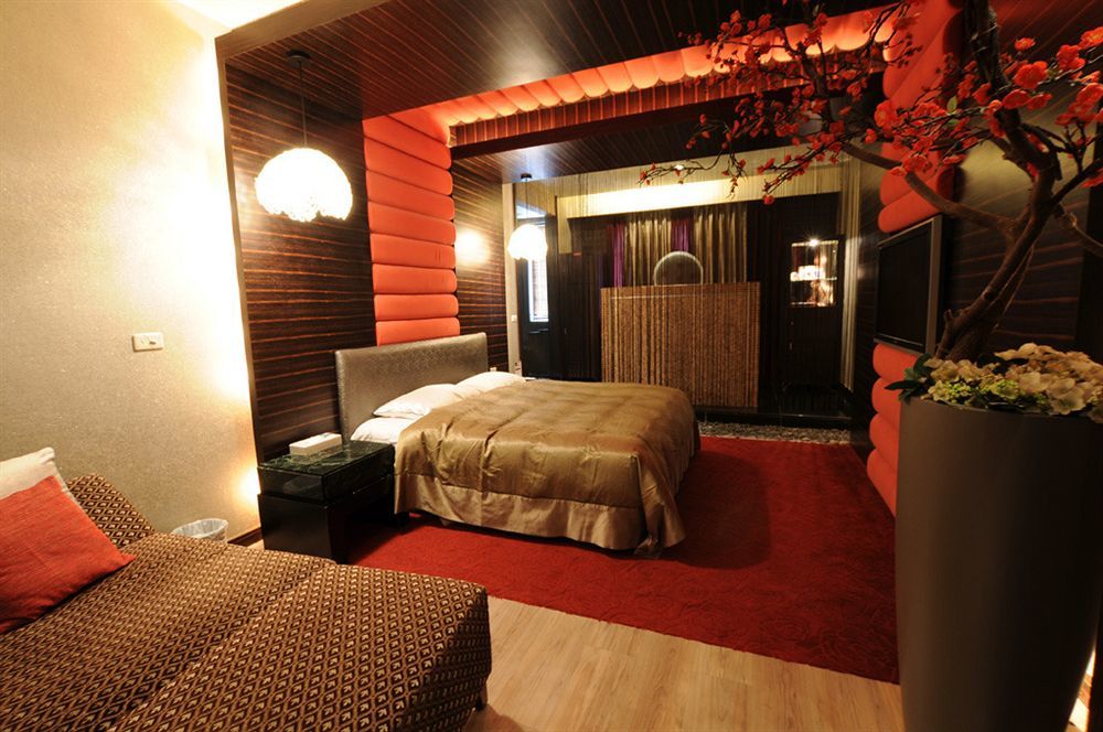 Liti Motel Taichung Extérieur photo