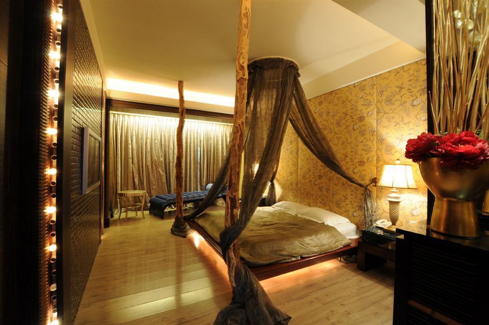Liti Motel Taichung Extérieur photo
