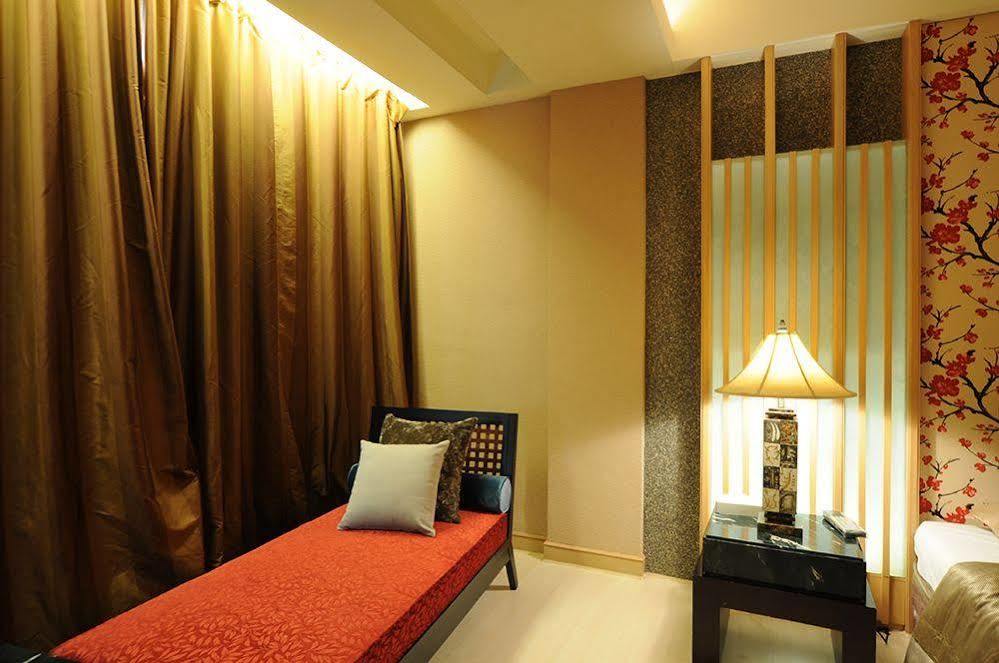 Liti Motel Taichung Extérieur photo
