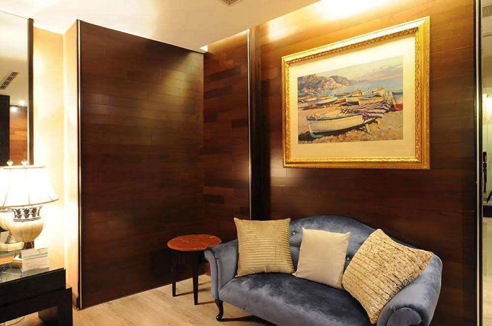 Liti Motel Taichung Extérieur photo